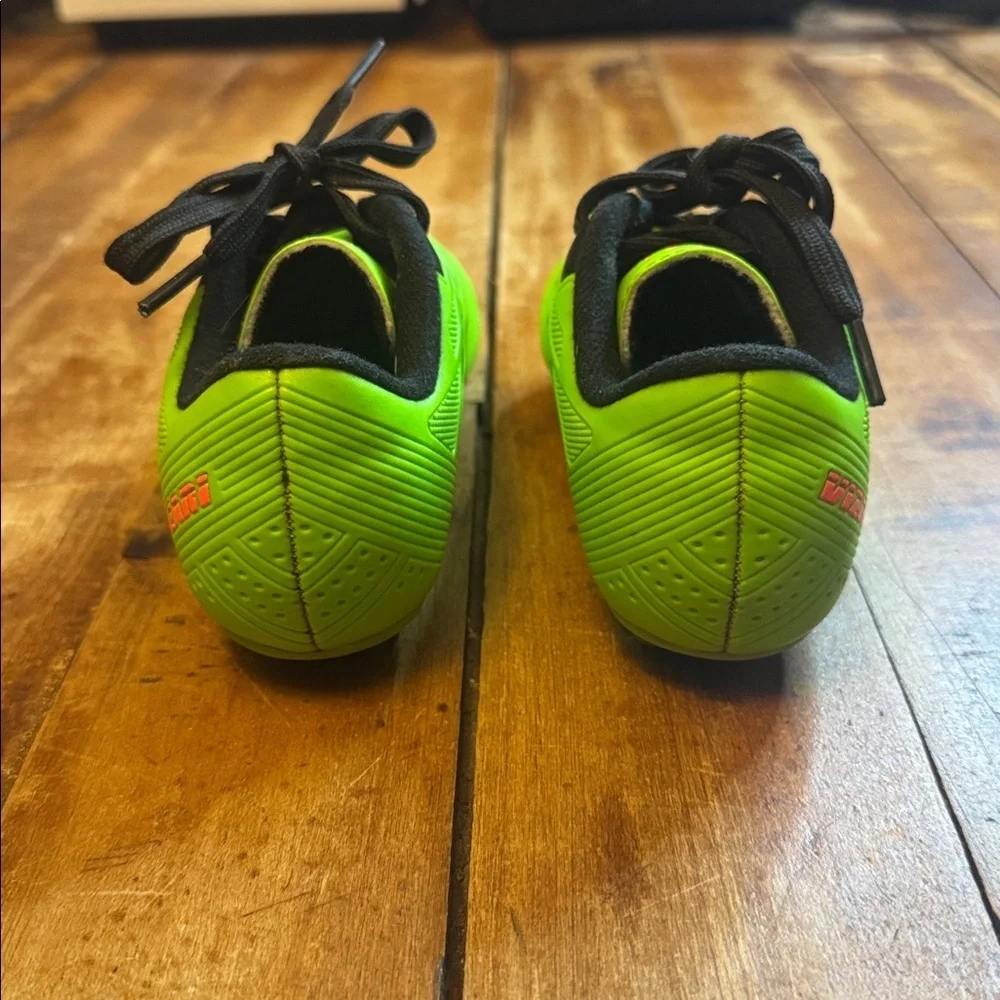 Vizari Soccer Cleats 8 C Green orange spring summer unisex neon
